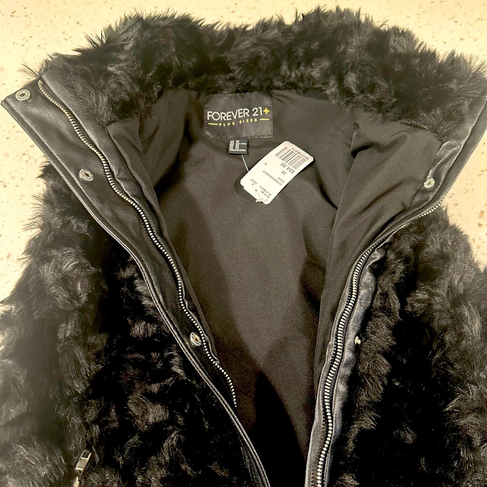 NWT Forever 21 Plus Faux Fur with Faux leather trim vest.